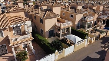 Detached south-facing villa with garage, large terrace, communal pool, sea views in Maisons de Mer