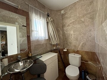 Chalet independiente primera línea de campo de golf con piscina, garaje y magnificas vistas in Maisons de Mer