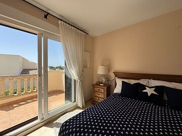 Chalet independiente primera línea de campo de golf con piscina, garaje y magnificas vistas in Maisons de Mer
