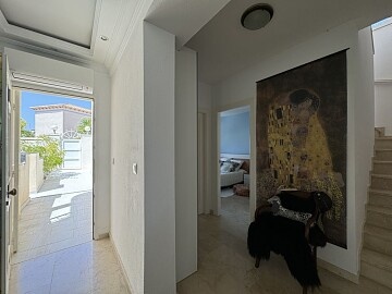 Chalet independiente primera línea de campo de golf con piscina, garaje y magnificas vistas in Maisons de Mer