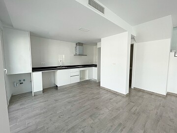 Villa luminosa al lado de servicios, aeropuerto y playa en gran alacant in Maisons de Mer