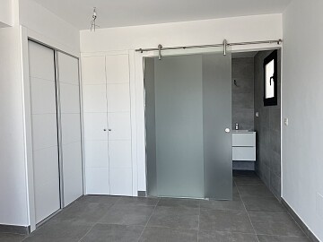 Villa luminosa al lado de servicios, aeropuerto y playa en gran alacant in Maisons de Mer