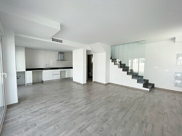 Villa luminosa al lado de servicios, aeropuerto y playa en gran alacant in Maisons de Mer